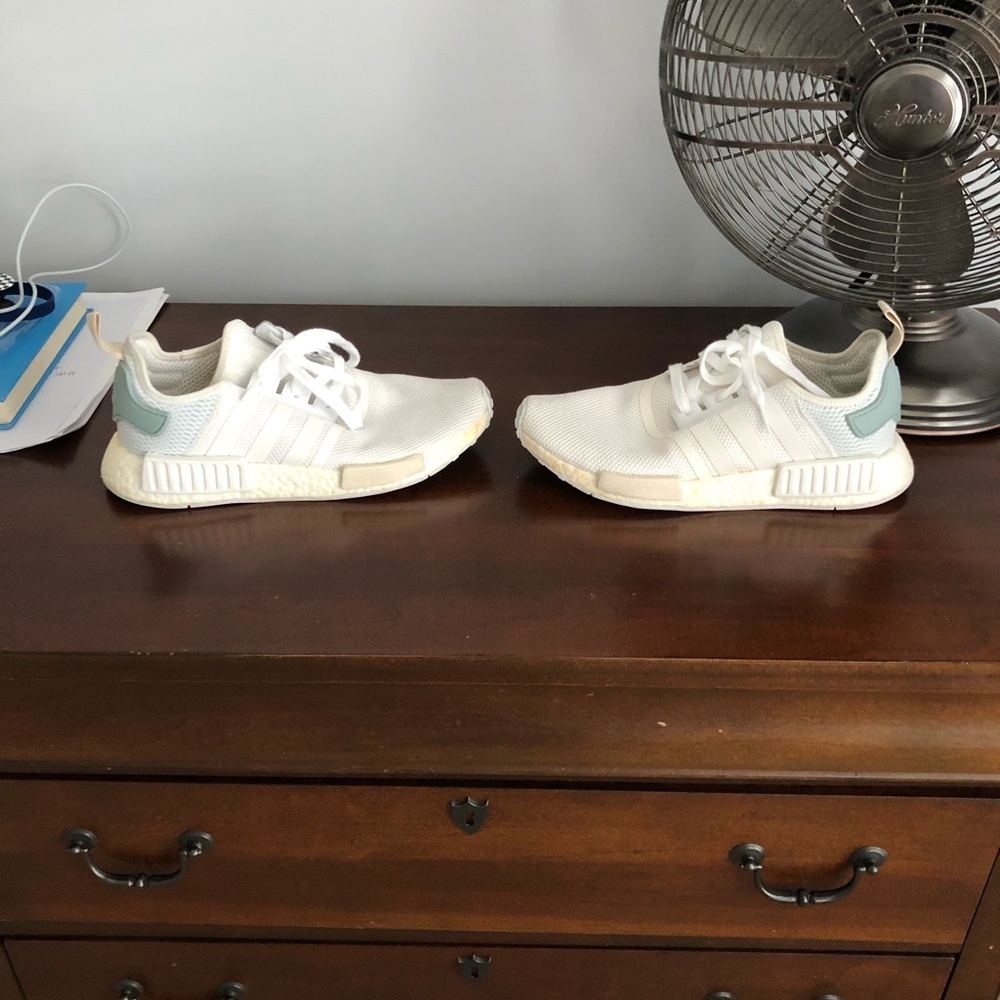 NMD R1 8.5
